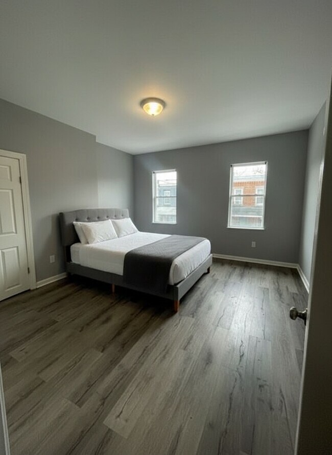 Foto del edificio - 4915 Olive St