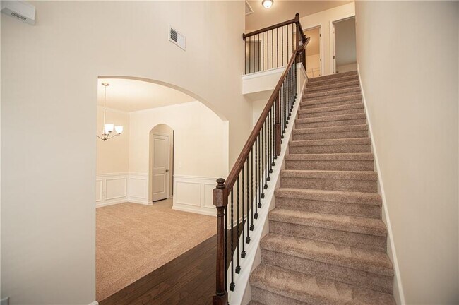 Foto del edificio - 6045 Williams Rd