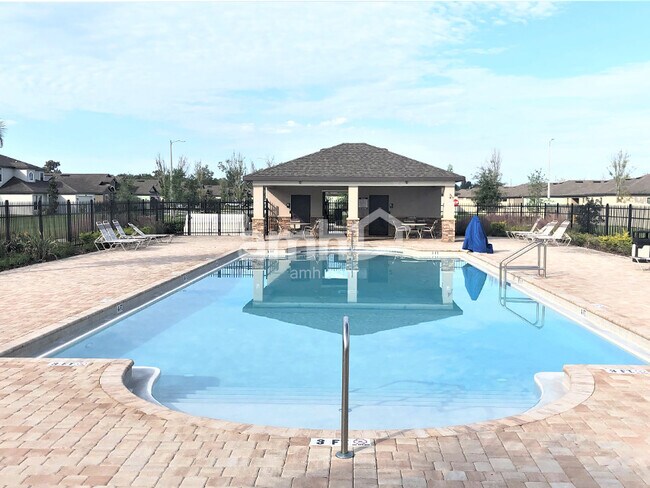 Foto del edificio - 833 Chatham Walk Dr