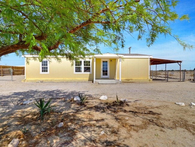 Building Photo - 2204 Ocean Side Ave