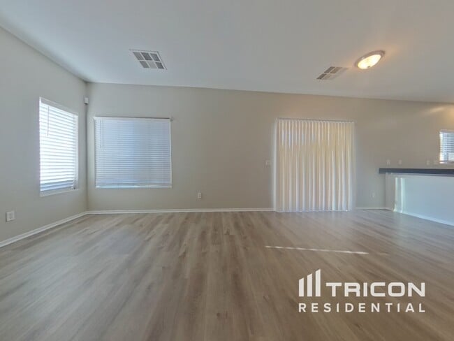 Building Photo - 11409 W Mountain View Dr