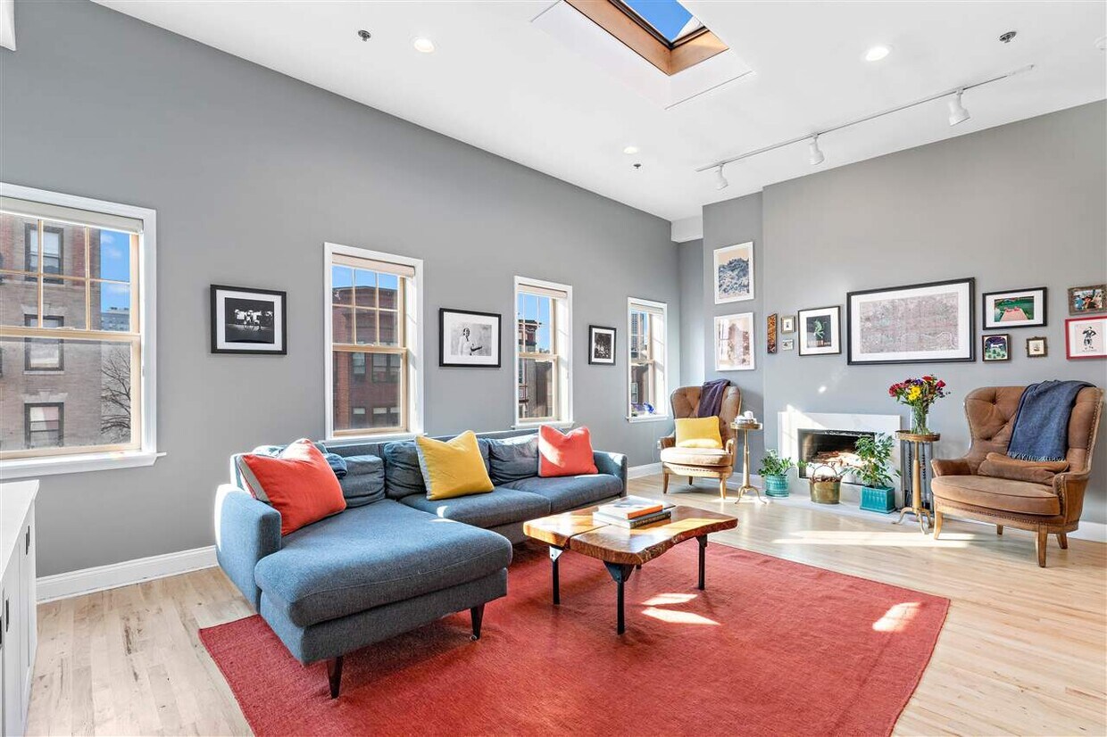 Foto principal - 713 Adams St