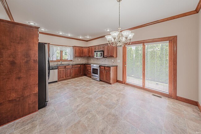 Building Photo - 10277 Neenah Dr