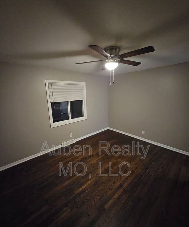 Foto del edificio - 1727 N 51st Terrace