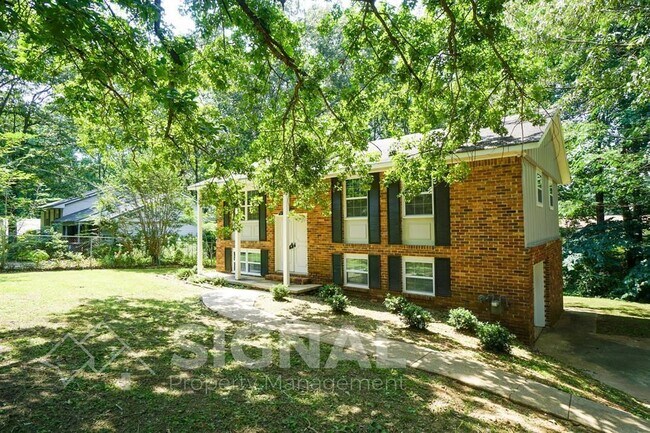 Building Photo - 105 Silverleaf Dr