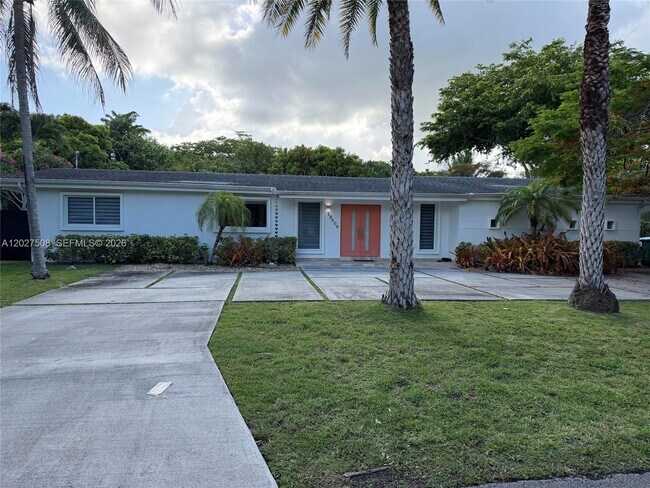 Building Photo - 12800 SW 82nd Ct