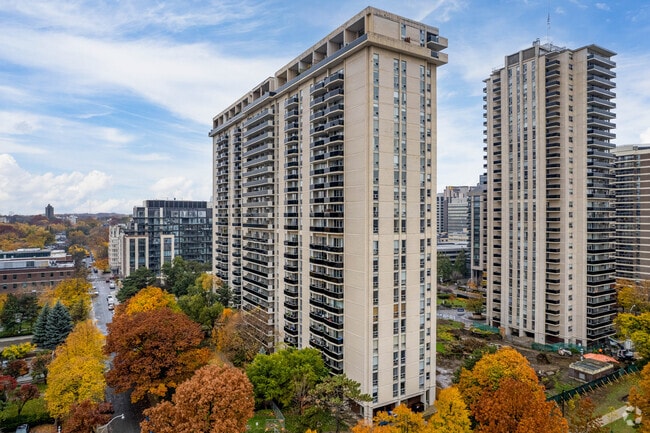 Building Photo - Bretton Place