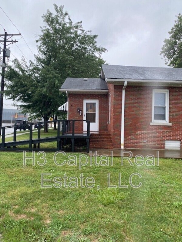 Foto del edificio - 221 W St Louis Ave