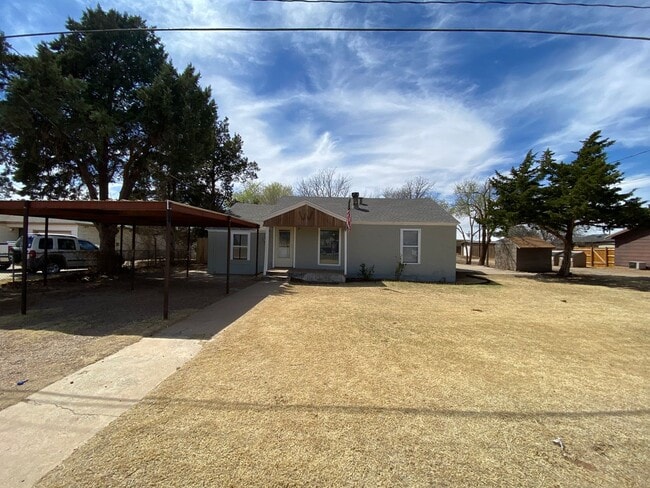 Building Photo - 3 Bed 2 Bath in Shallowater!!