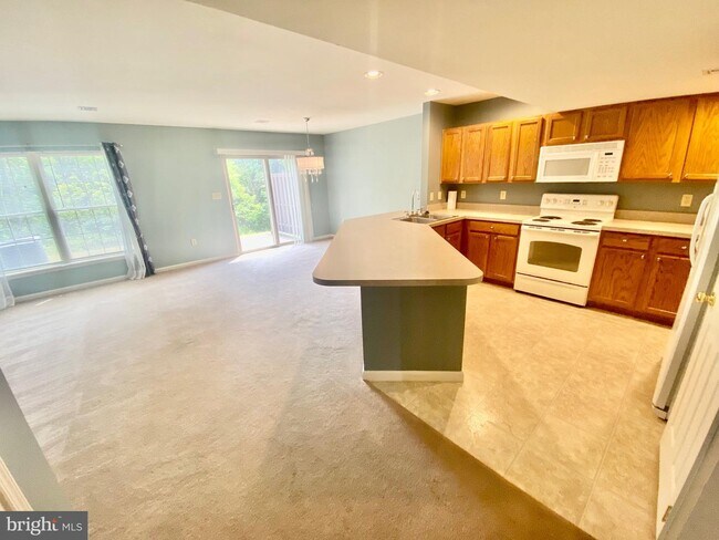 Foto del edificio - 455 Waverly Woods Dr