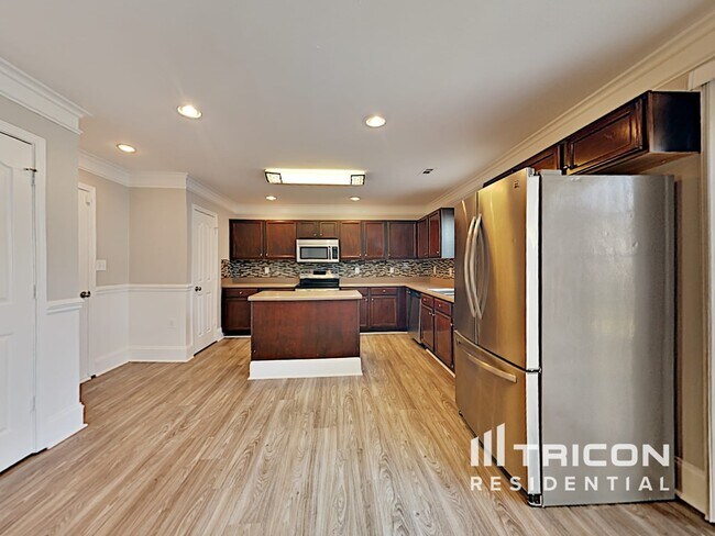 Building Photo - 1211 Chaser Ridge Ct
