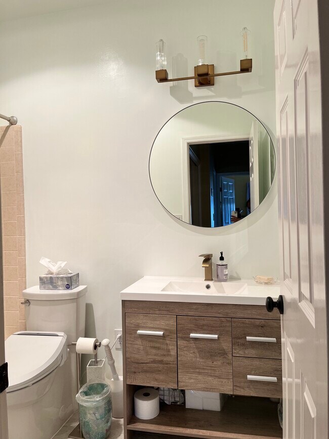 Guest bathroom - 217 8th Ave