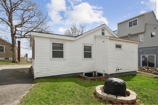 Foto del edificio - 6 Circle Dr