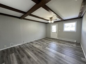 Building Photo - 6948 N 32nd St