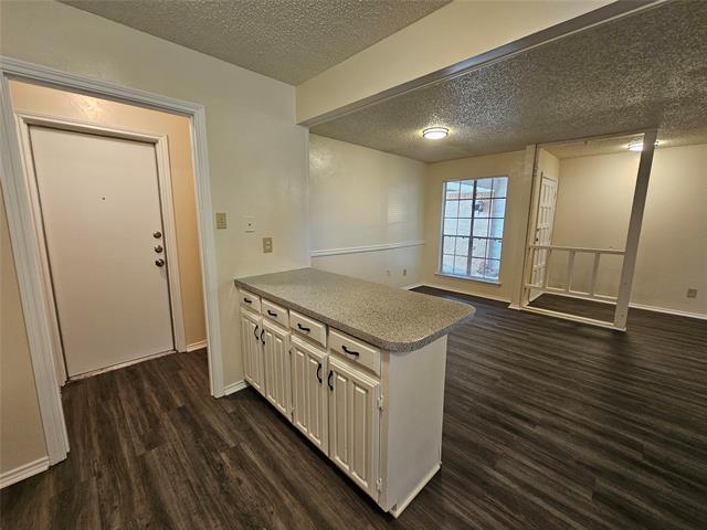 Building Photo - 217 Silver Creek Dr
