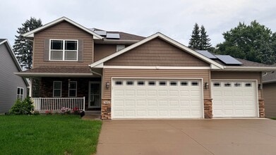Building Photo - 7432 Westfield Dr NE