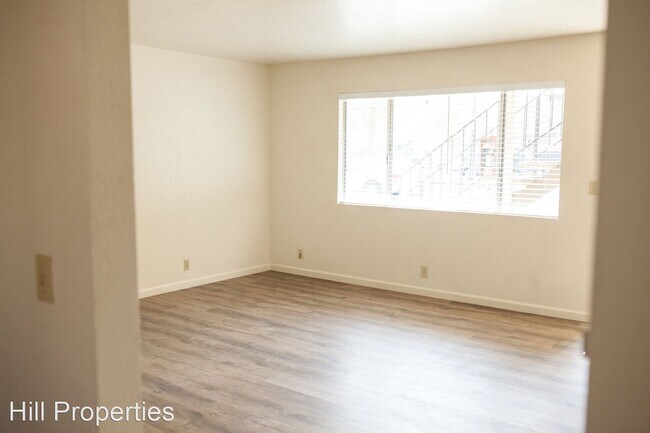 Foto del edificio - 2310-2320 Notre Dame Blvd