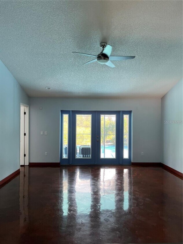 Foto del edificio - 133 Meadow Green Dr