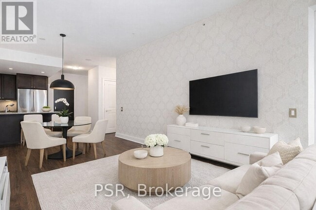 Building Photo - 11 Bronte Rd