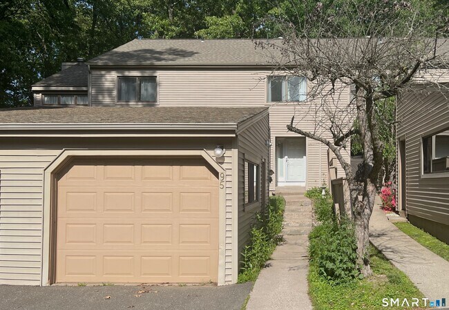 Foto del edificio - 95 Farmington Chase Crescent