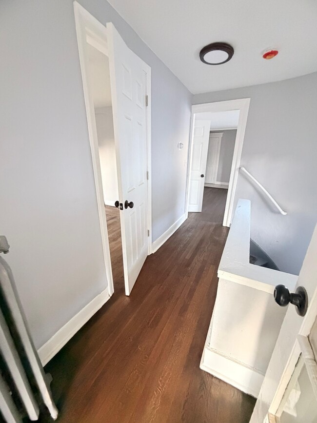 Building Photo - 10 Batter Terrace