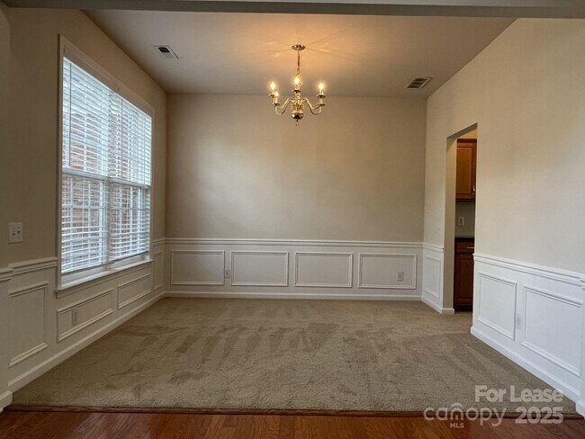 Building Photo - 11211 Maplehurst Dr