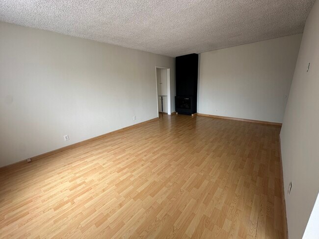 Foto del edificio - 2138 Stewart St