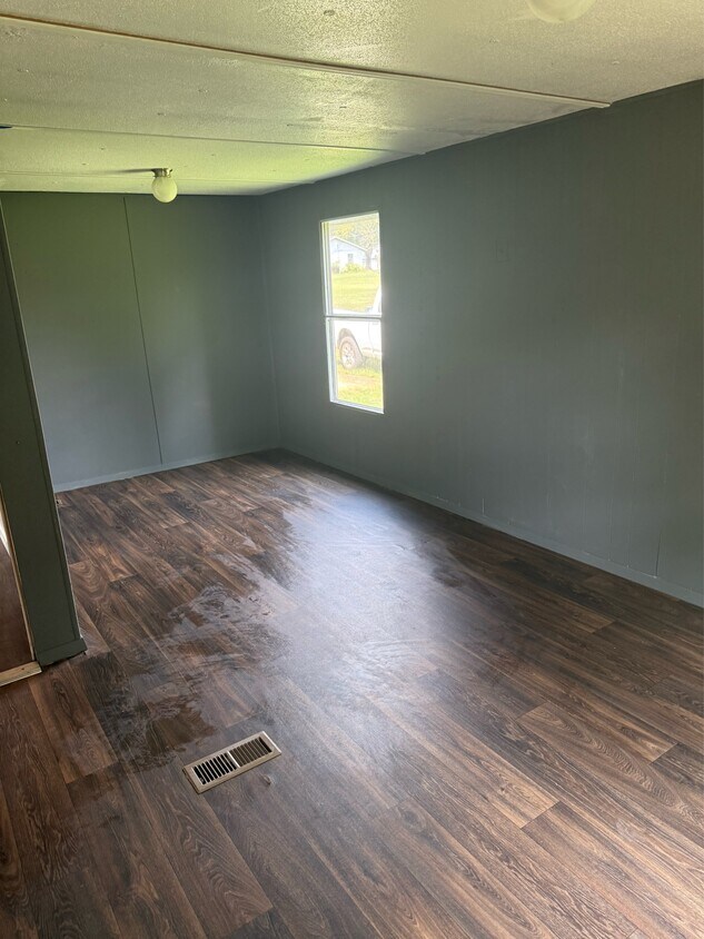 Building Photo - 114 Spring St Unit C