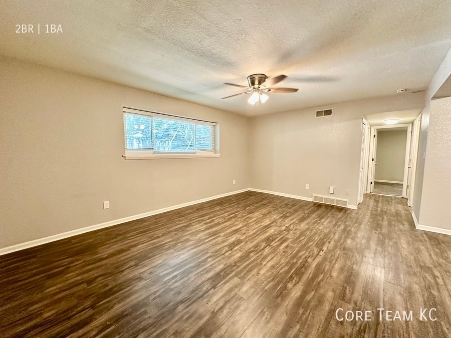 Foto principal - 703 E 40th St