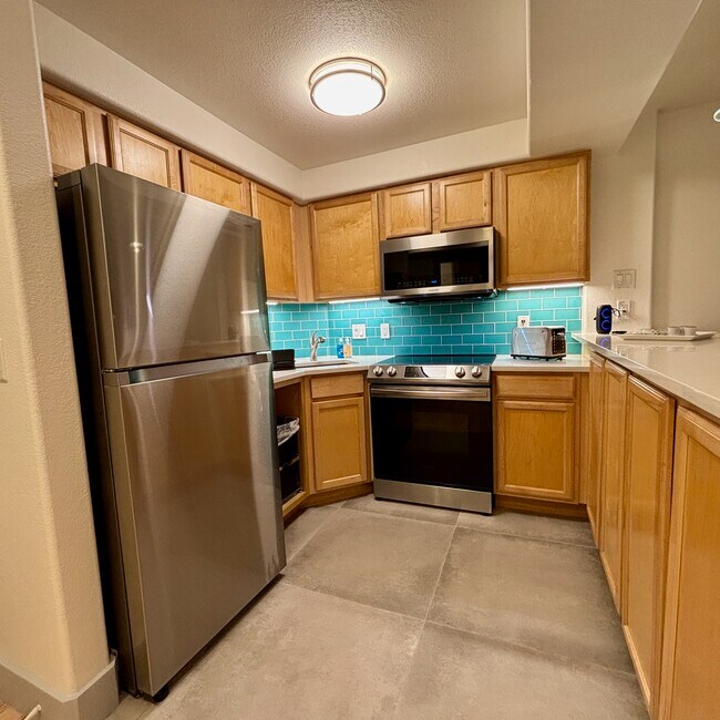 Building Photo - 1833 N Williams St