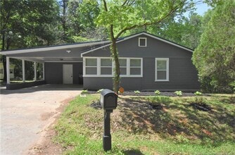 Building Photo - 217 Grove St