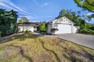 Building Photo - 158 Walter Hays Dr