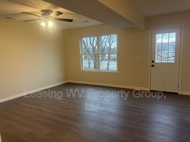 Building Photo - 71 Christian Ct