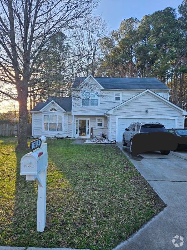 Deep Creek South Apartments for Rent with Hardwood Floors Chesapeake