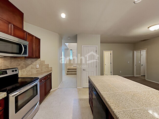 Foto del edificio - 114 207th St E