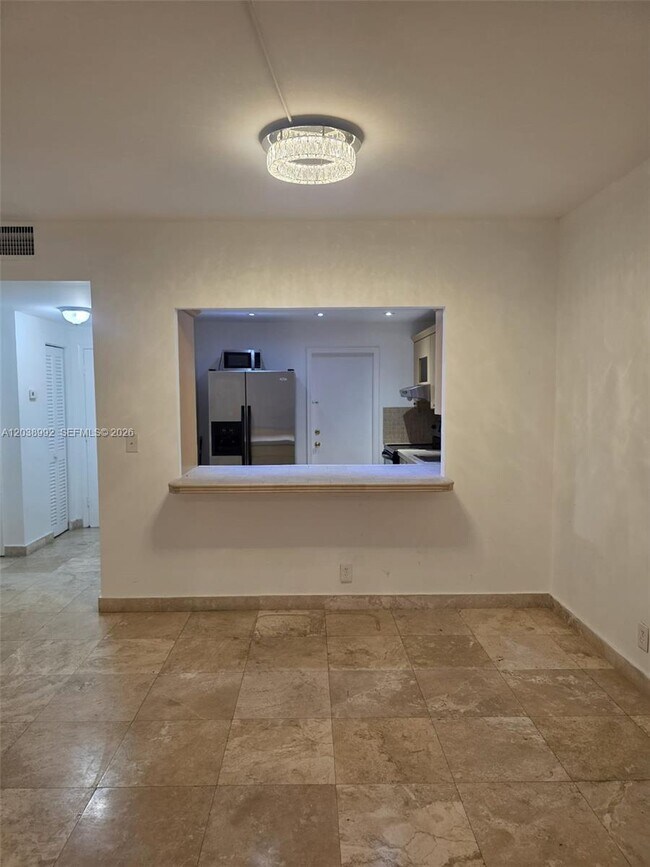 Foto del edificio - 1817 S Ocean Dr