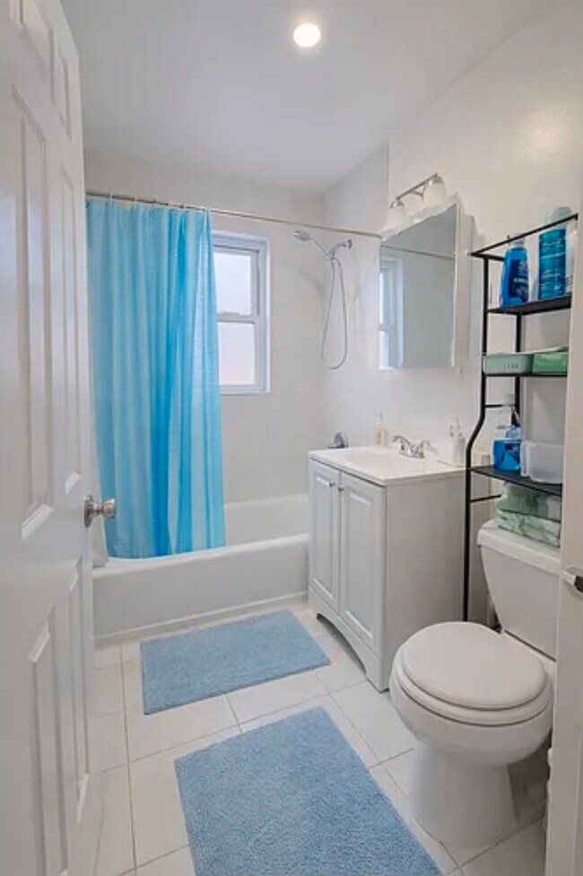 Foto del edificio - 23-39-39 93rd St