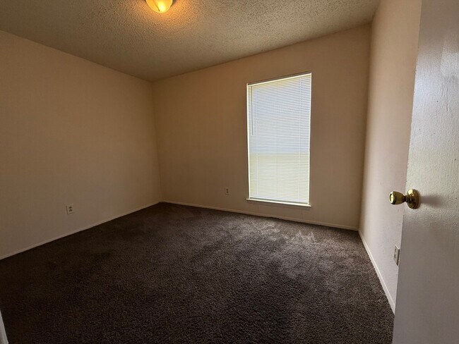 Building Photo - 508 Dogwood Trail