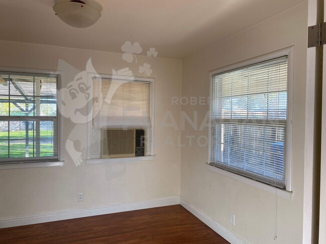 Foto del edificio - 2 Bedroom/ 1 Bathroom home.