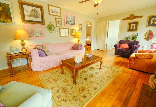 Building Photo - 51 S Main St