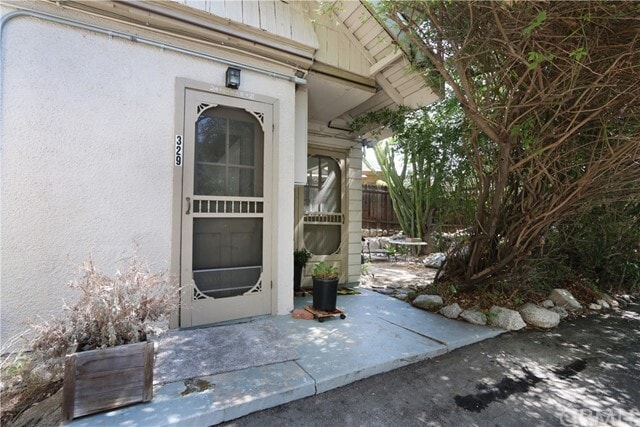 Building Photo - 329 Sycamore Pl