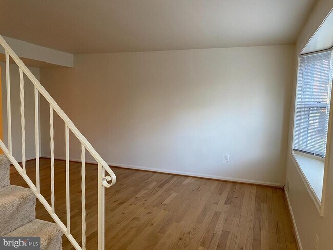 Foto del edificio - 6802 Dina Leigh Ct