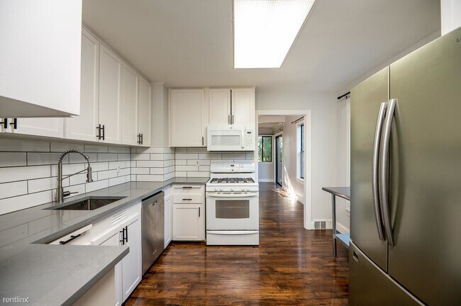 Foto del edificio - 1 br, 2 bath House - 8936 SW Terwilliger B...