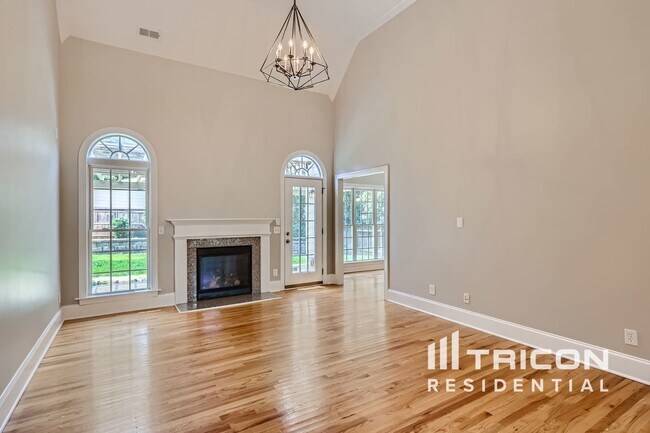 Building Photo - 1129 Moray Ct