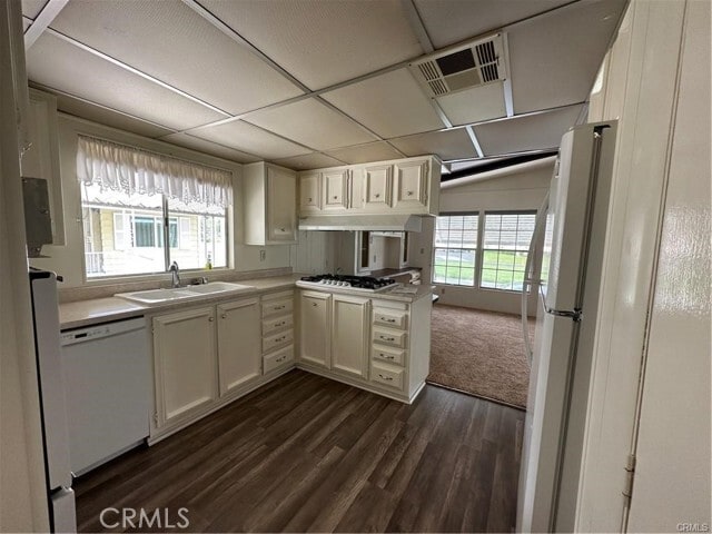 Foto del edificio - 2230 Lake Park Dr