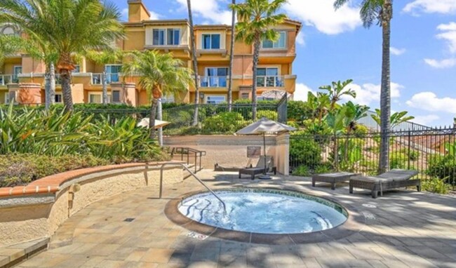 Foto del edificio - 30906 Club House Dr