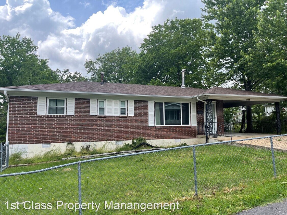Primary Photo - 3 br, 2 bath House - 1417 Mill St