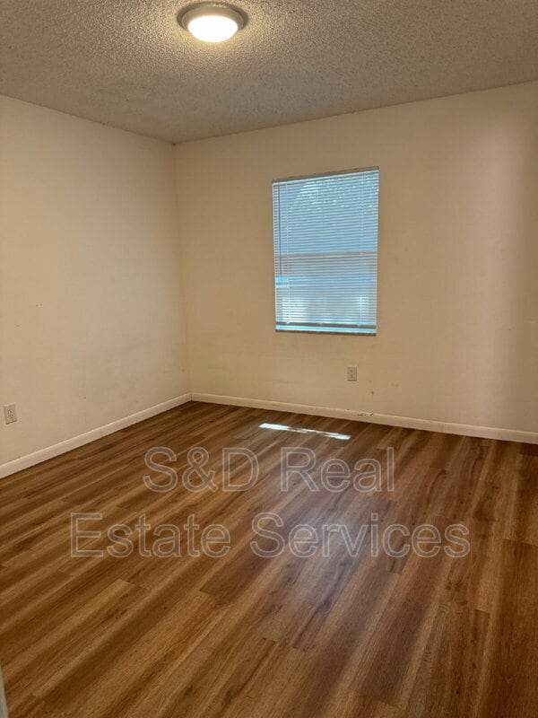 Building Photo - 3012 Allred Dr