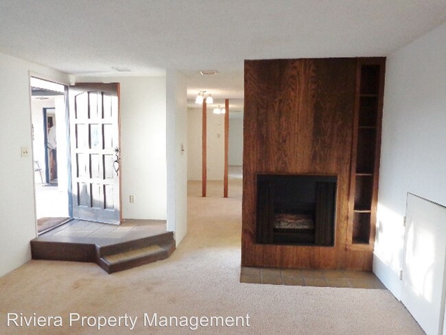 Building Photo - 2 br, 1.5 bath Apartment - 4051 Fanuel St. #3