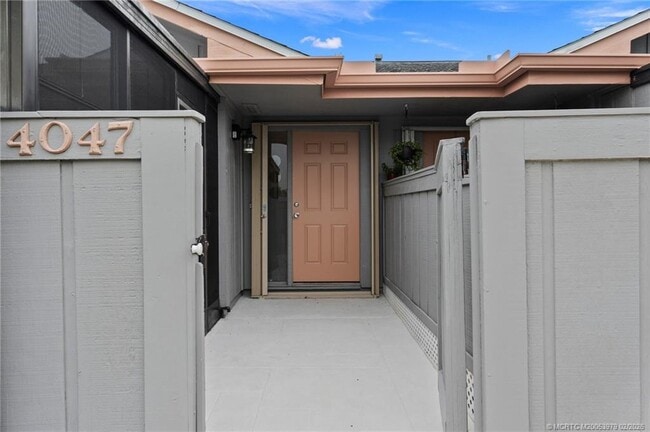 Foto del edificio - 4047 NW Cinnamon Tree Cir